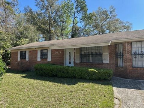 3521 Larkway Street Tallahassee FL 32305
