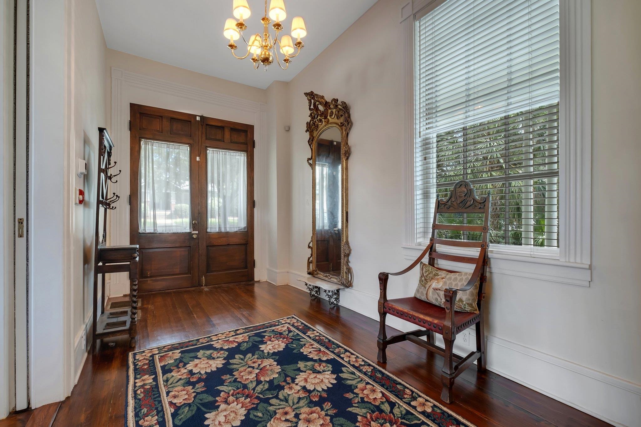 410 N Calhoun Street