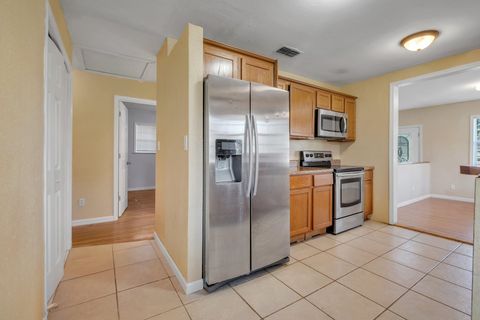 Tiny photo for 2115 Jackson Bluff Road, Tallahassee, FL 32304 (MLS # 396031)