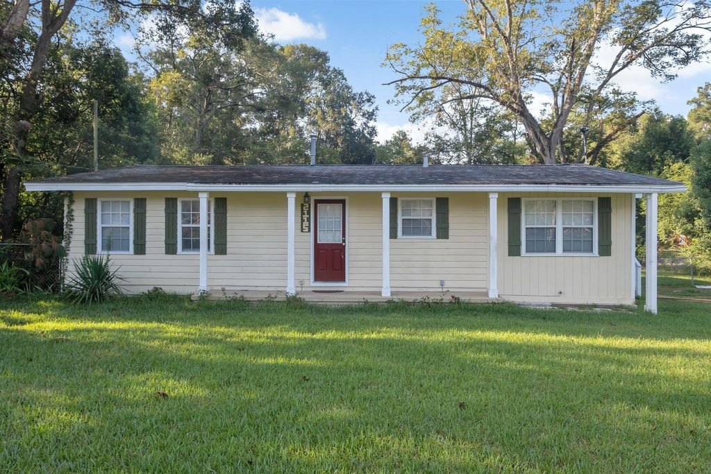 Photo of 2115 Jackson Bluff Road, Tallahassee, FL 32304 (MLS # 396031)
