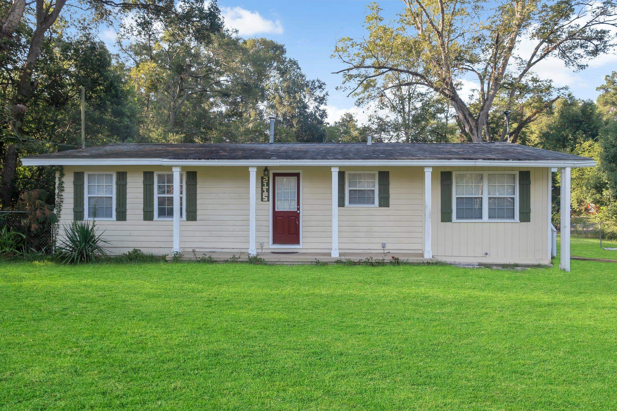 Photo 1 of 23 — 2115 Jackson Bluff Road, Tallahassee, FL 32304