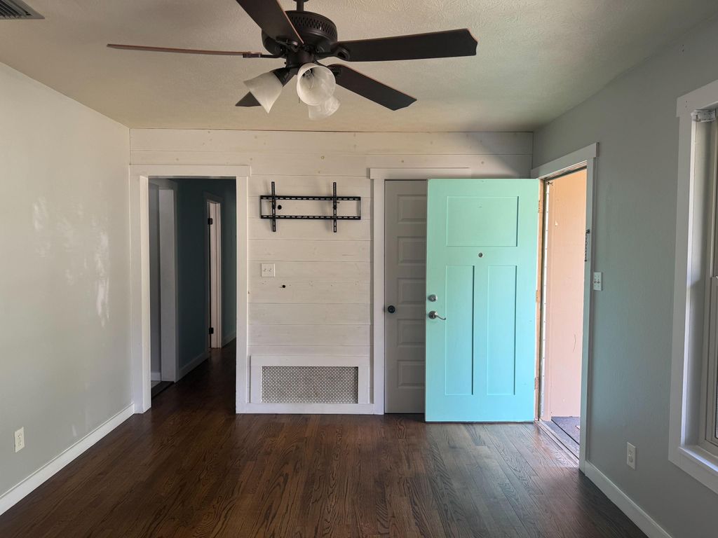 Photo of 1329 Lola Drive, Tallahassee, FL 32301 (MLS # 391478)