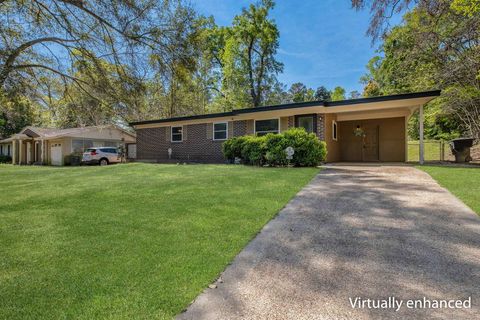 Tiny photo for 2406 Tupelo Terrace, Tallahassee, FL 32303 (MLS # 397526)