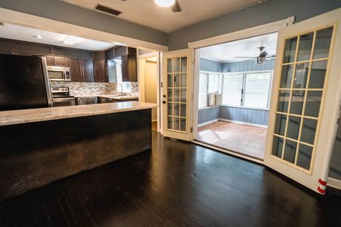 Tiny photo for 216 Edwards Street, Tallahassee, FL 32304 (MLS # 399599)