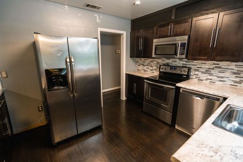 Tiny photo for 216 Edwards Street, Tallahassee, FL 32304 (MLS # 399599)