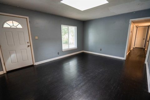 Tiny photo for 216 Edwards Street, Tallahassee, FL 32304 (MLS # 399599)