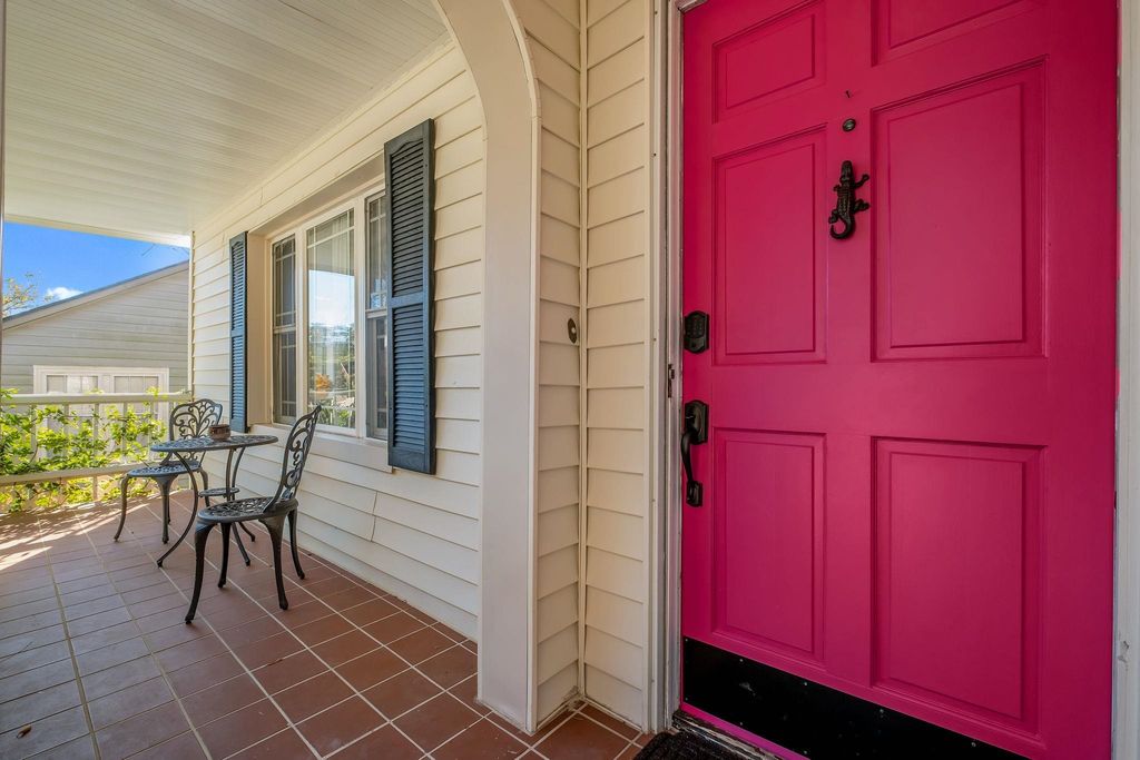 Photo of 510 Terrace Street, Tallahassee, FL 32308 (MLS # 395756)