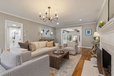 Tiny photo for 1445 SPRUCE Avenue, Tallahassee, FL 32303 (MLS # 398190)