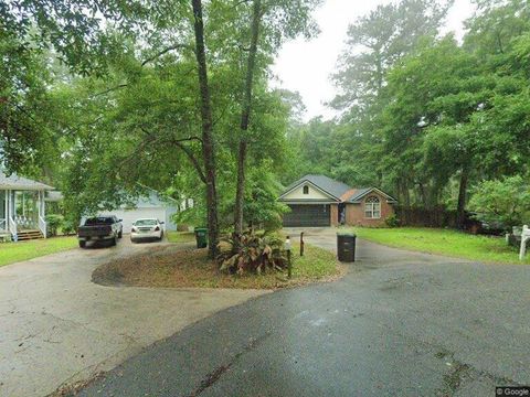 9124 Hickory Nut Hill Tallahassee FL 32312