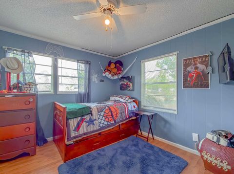 Tiny photo for 15356 SW Faircloth Road Road, Blountstown, FL 32424 (MLS # 399354)