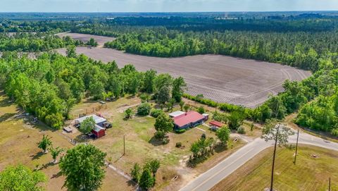 Tiny photo for 15356 SW Faircloth Road Road, Blountstown, FL 32424 (MLS # 399354)