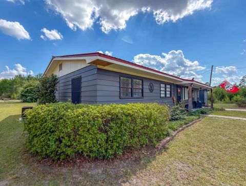 Tiny photo for 15356 SW Faircloth Road Road, Blountstown, FL 32424 (MLS # 399354)