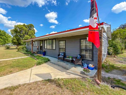 Tiny photo for 15356 SW Faircloth Road Road, Blountstown, FL 32424 (MLS # 399354)