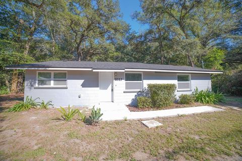 Photo of 5057 Tillie Lane, Tallahassee, FL 32305 (MLS # 392240)