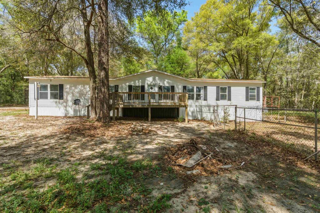 Photo of 2339 Saturday Road, Tallahassee, FL 32310 (MLS # 397769)