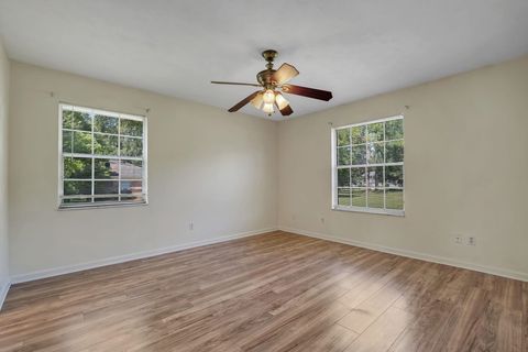 Tiny photo for 2613 Killarney Way, Tallahassee, FL 32309 (MLS # 394580)