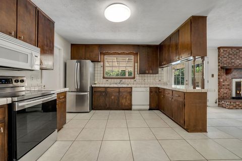 Tiny photo for 2613 Killarney Way, Tallahassee, FL 32309 (MLS # 394580)