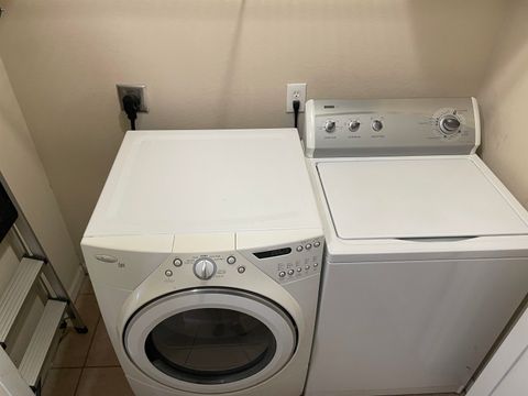 Tiny photo for 741 White Dr APT 22 Dr, Tallahassee, FL 32304 (MLS # 396388)