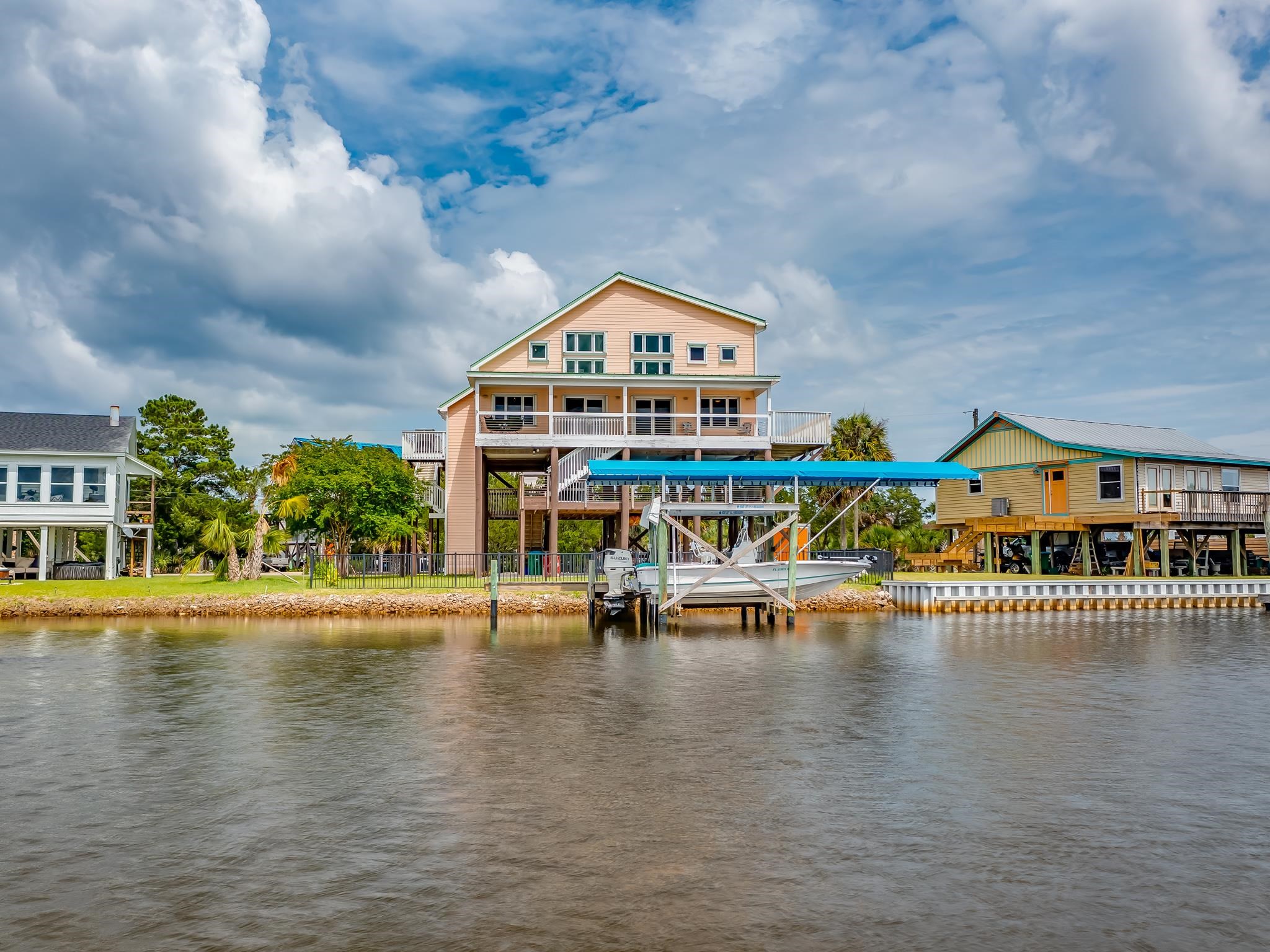 6 Gulf Breeze Court