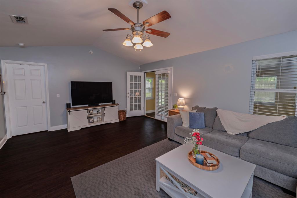 Photo of 3525 CHEROKEE RIDGE Trail, Tallahassee, FL 32312 (MLS # 398341)