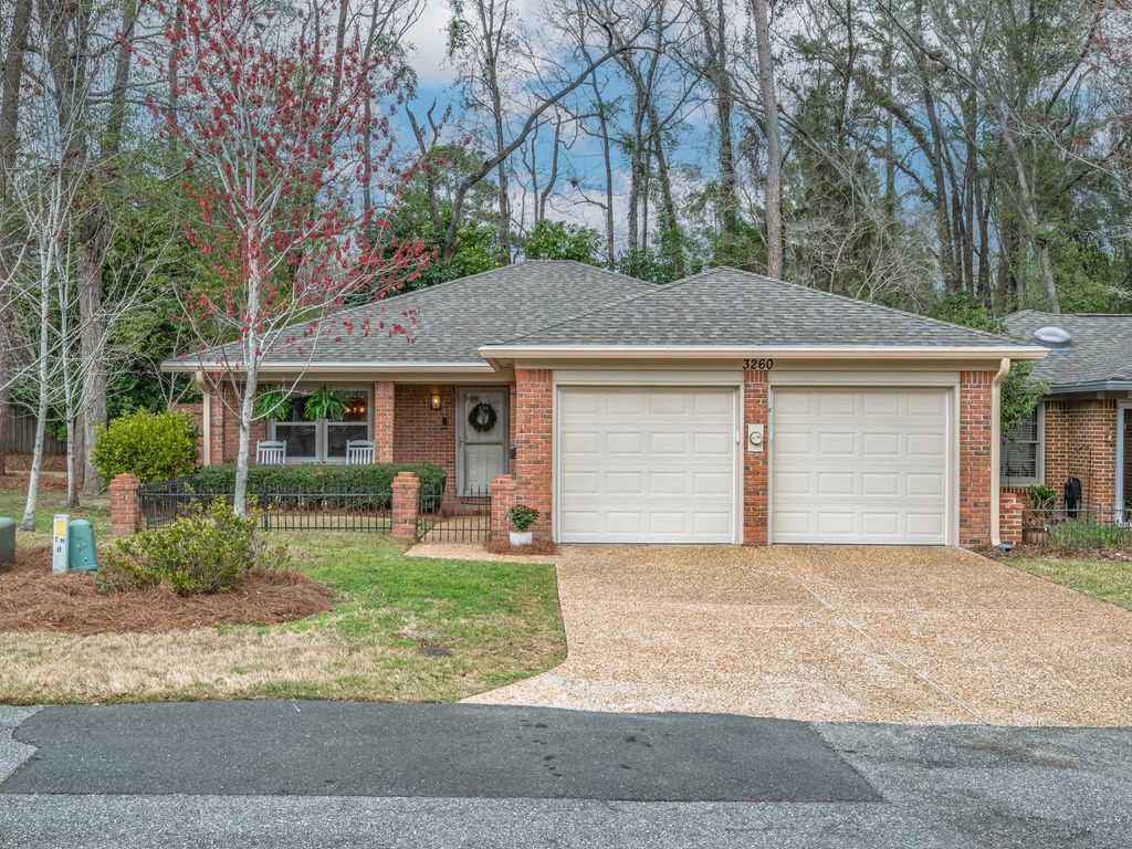 Photo of 3260 Rue De Lafitte Drive, Tallahassee, FL 32312 (MLS # 396710)