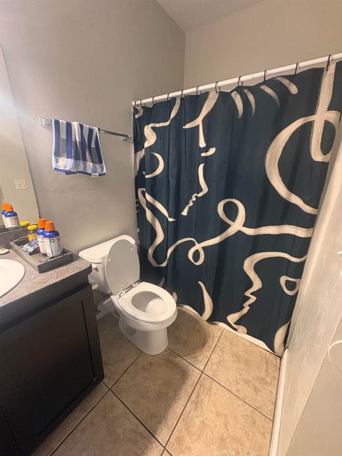 Tiny photo for 256 Soho Court #D & B, Tallahassee, FL 32304 (MLS # 394926)