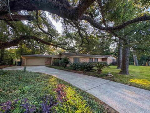 Photo of 1127 Victory Garden Drive, Tallahassee, FL 32301 (MLS # 390716)