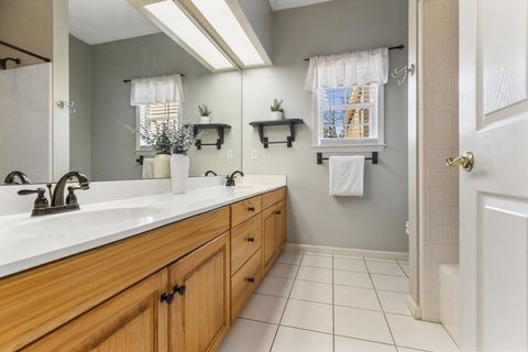 Tiny photo for 3194 Shamrock E Street, Tallahassee, FL 32309 (MLS # 396282)