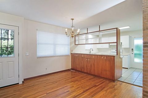 Tiny photo for 2017 Sumter Avenue, Tallahassee, FL 32301 (MLS # 392145)