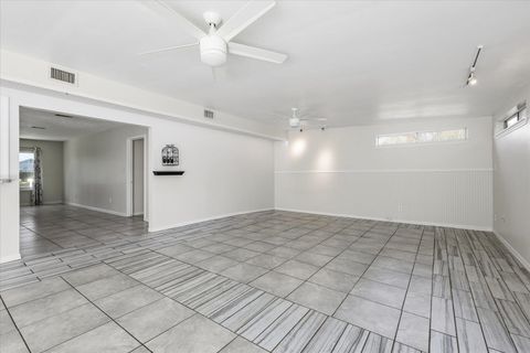 Tiny photo for 8821 N Pembroke Court, Tallahassee, FL 32311 (MLS # 394966)