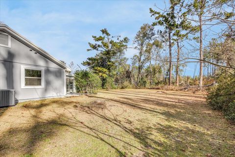 Tiny photo for 8821 N Pembroke Court, Tallahassee, FL 32311 (MLS # 394966)
