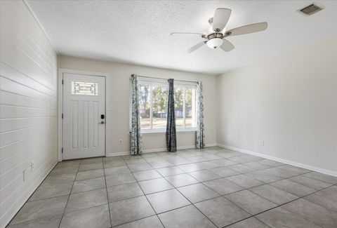 Tiny photo for 8821 N Pembroke Court, Tallahassee, FL 32311 (MLS # 394966)