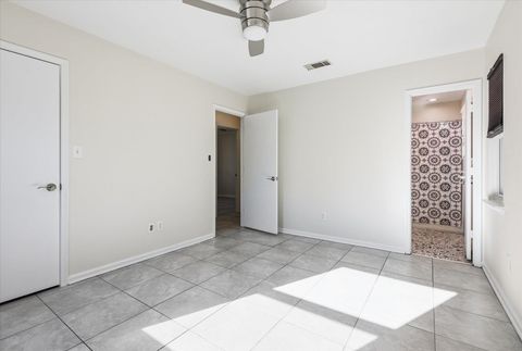 Tiny photo for 8821 N Pembroke Court, Tallahassee, FL 32311 (MLS # 394966)