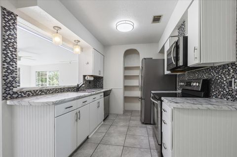 Tiny photo for 8821 N Pembroke Court, Tallahassee, FL 32311 (MLS # 394966)