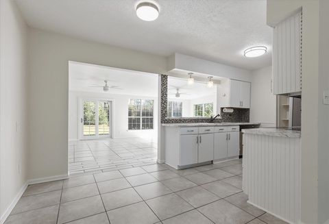 Tiny photo for 8821 N Pembroke Court, Tallahassee, FL 32311 (MLS # 394966)