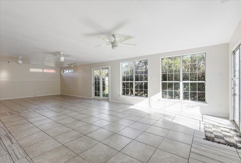 Tiny photo for 8821 N Pembroke Court, Tallahassee, FL 32311 (MLS # 394966)