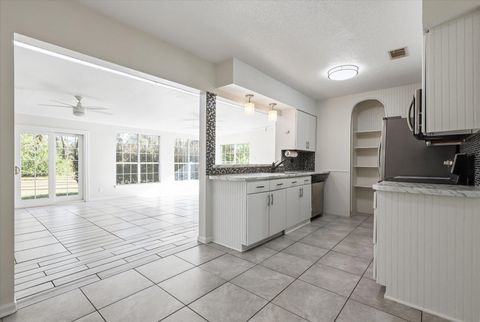 Tiny photo for 8821 N Pembroke Court, Tallahassee, FL 32311 (MLS # 394966)