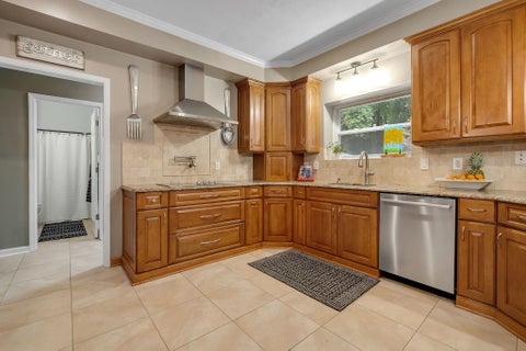 Tiny photo for 3332 CHARLESTON Road, Tallahassee, FL 32309 (MLS # 401809)
