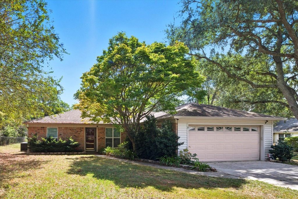 Photo of 2989 Teton Trail, Tallahassee, FL 32303 (MLS # 391454)