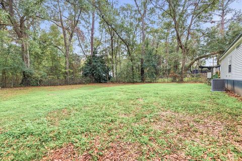Tiny photo for 2111 Plantation Forest Drive, Tallahassee, FL 32317 (MLS # 395395)