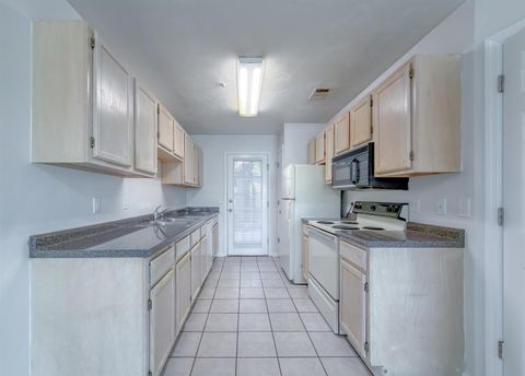 Tiny photo for 1340 HANCOCK Street #Unit B, Tallahassee, FL 32304 (MLS # 393958)