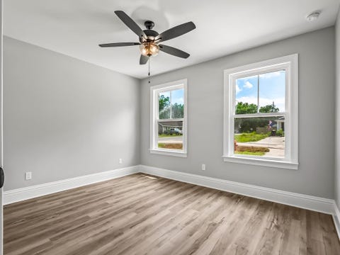 Tiny photo for 1 Menomini Street, Crawfordville, FL 32327 (MLS # 401493)