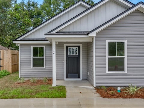 Tiny photo for 1 Menomini Street, Crawfordville, FL 32327 (MLS # 401493)