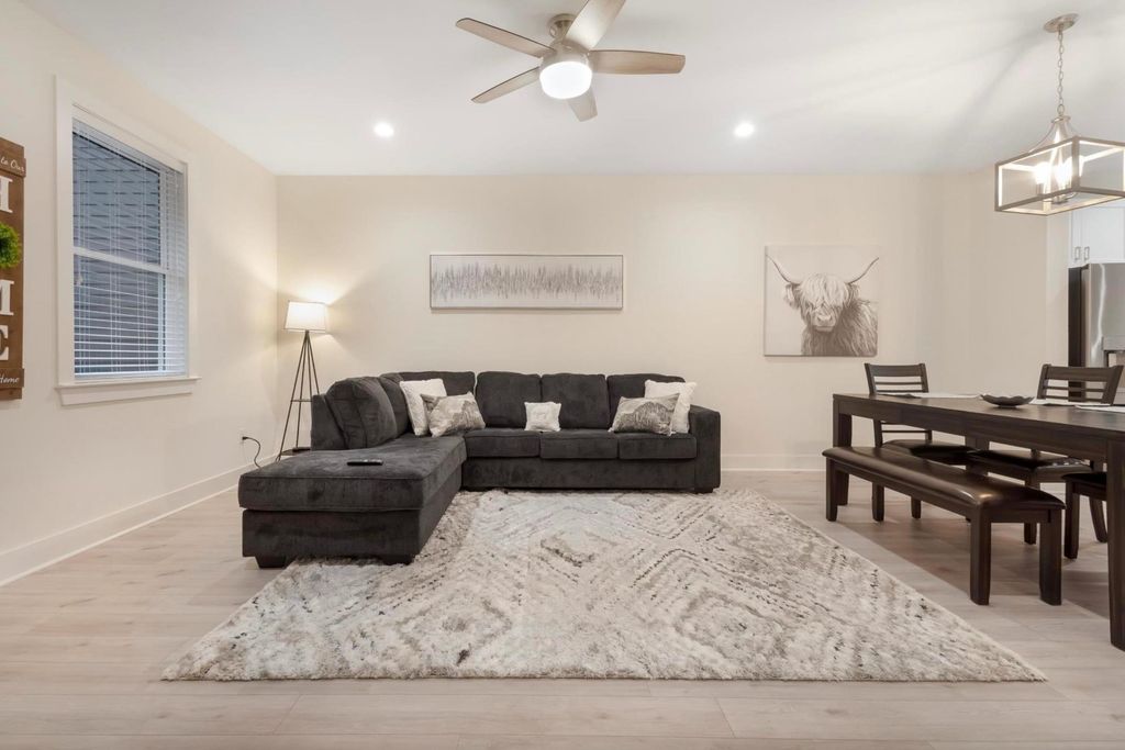 Photo of 1577 Metropolitan Boulevard #4, Tallahassee, FL 32308 (MLS # 400082)