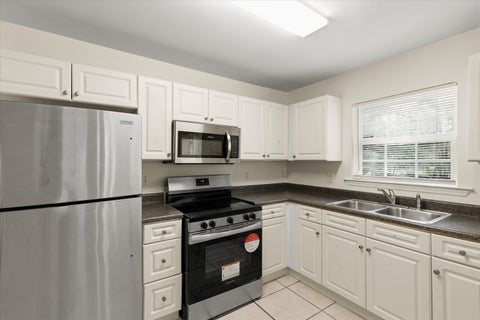 Tiny photo for 735 Putnam Street #2, Tallahassee, FL 32301 (MLS # 400577)