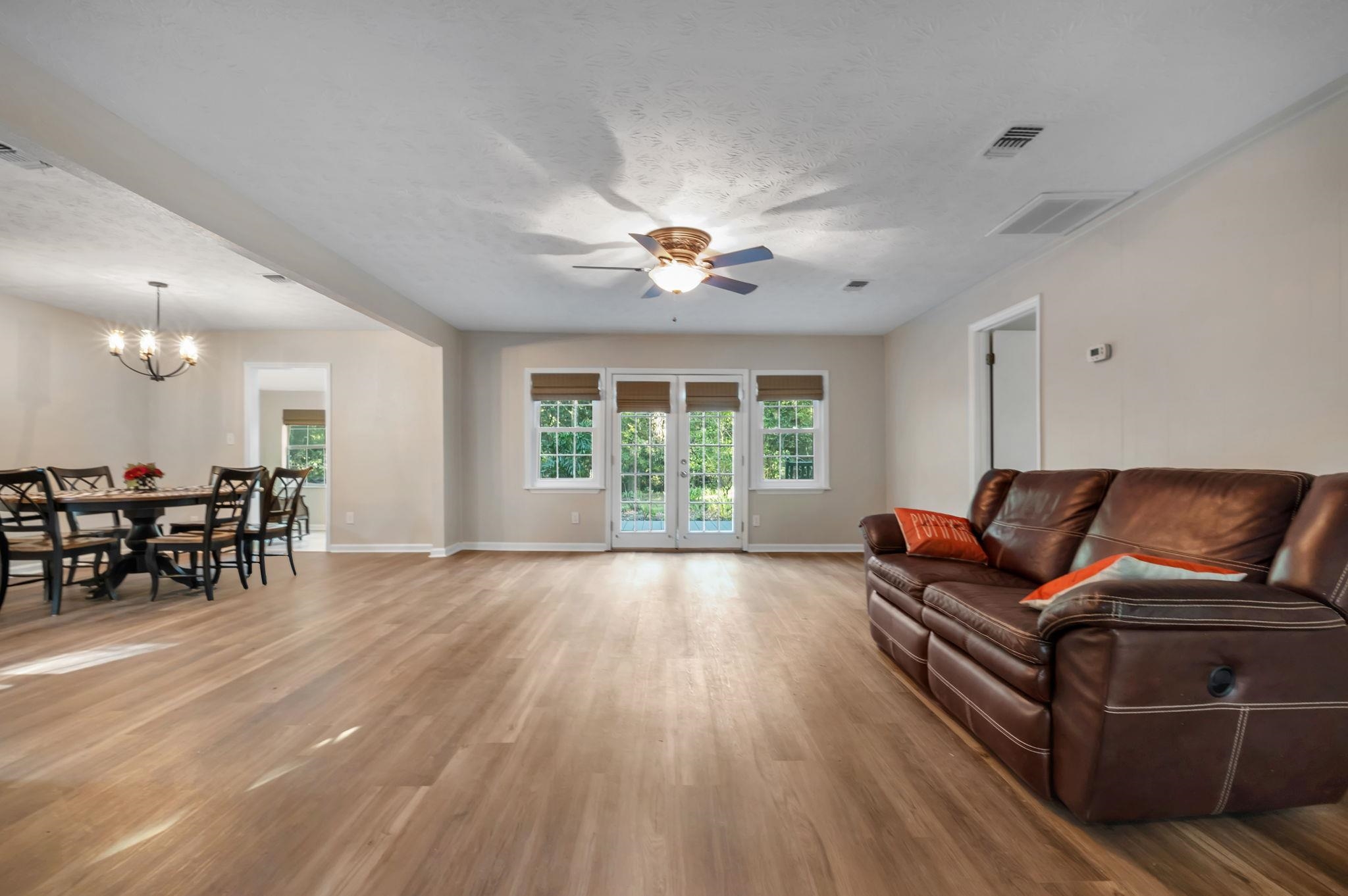 2376 Lakeview Point Road