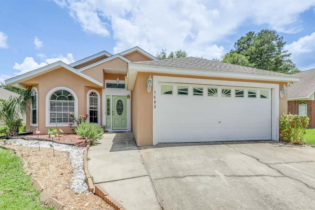 Photo of 1583 Applewood Way, Tallahassee, FL 32312 (MLS # 402564)