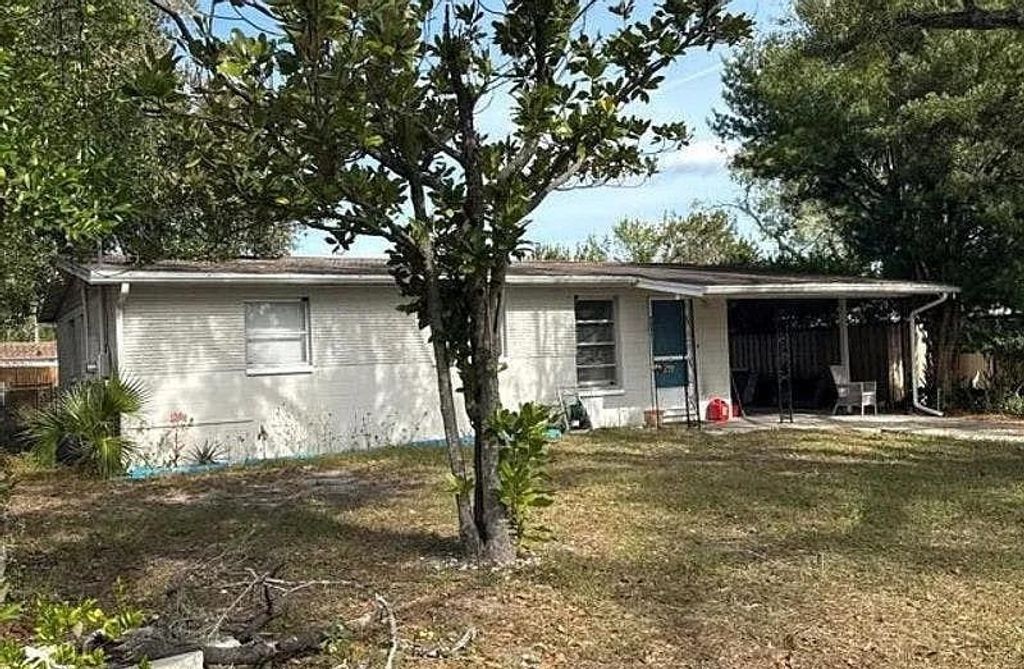 Photo of 2318 E 111th Avenue, Tampa, FL 33612 (MLS # 395186)