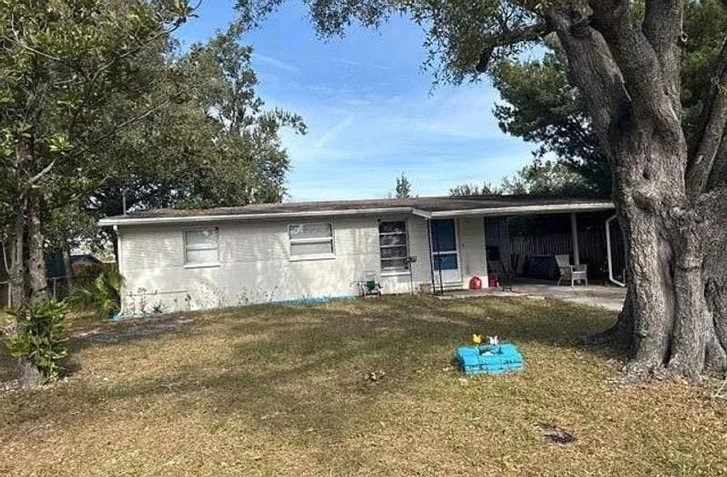 Photo of 2318 E 111th Avenue, Tampa, FL 33612 (MLS # 395186)