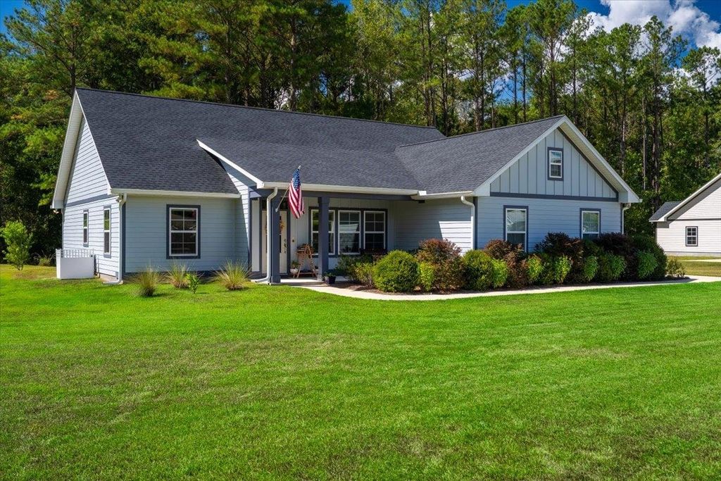 Photo of 595 Crooked Creek Lane, Monticello, FL 32344 (MLS # 391741)